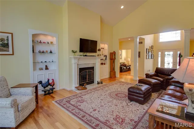 $475,000 | 1200 White Oak Trail, Godfrey, IL 62035