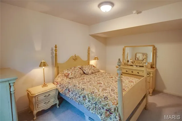 $475,000 | 1200 White Oak Trail, Godfrey, IL 62035