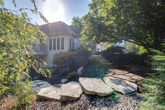 $475,000 | 1200 White Oak Trail, Godfrey, IL 62035