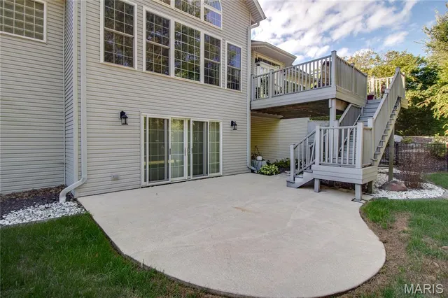 $475,000 | 1200 White Oak Trail, Godfrey, IL 62035