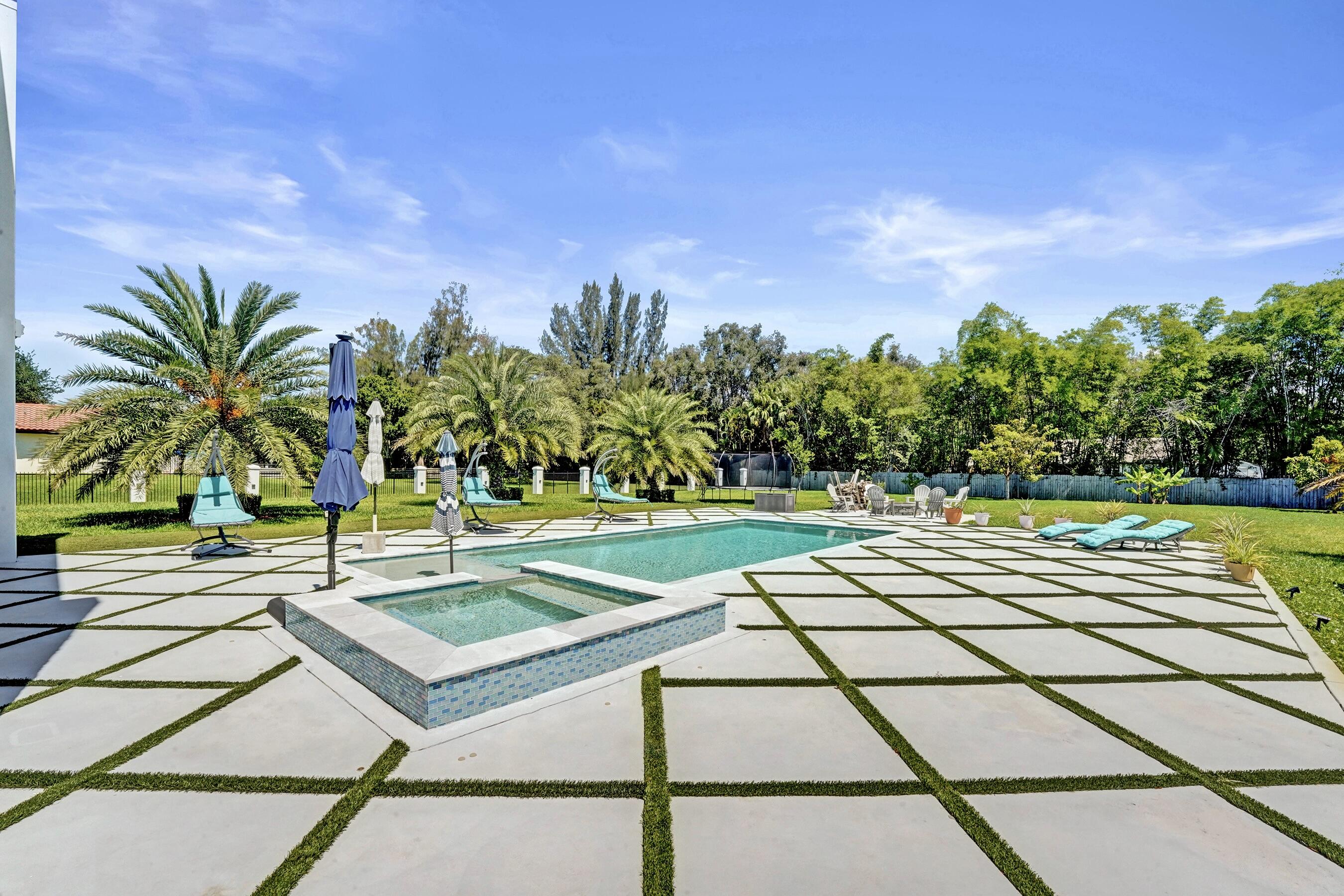 11201 Southwest 3rd Street Plantation, FL 33325 - Photo 72 of 79 Pool