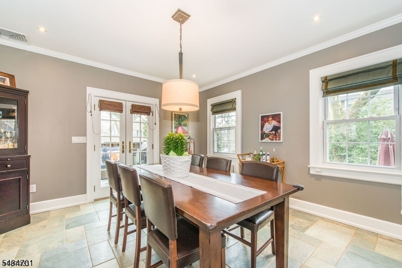 2 Inness Place Glen Ridge, NJ 07028 - Photo 5 of 25