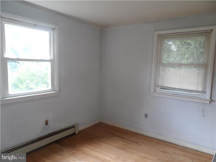 3565 Penn Avenue Sinking Spring, PA 19608 - Photo 5 of 8 Gallery Image 5