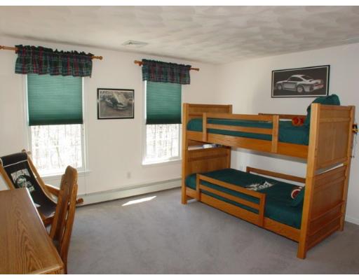 132 Wildwood Road Andover, MA 01810 - Photo 8 of 11 Gallery Image 8