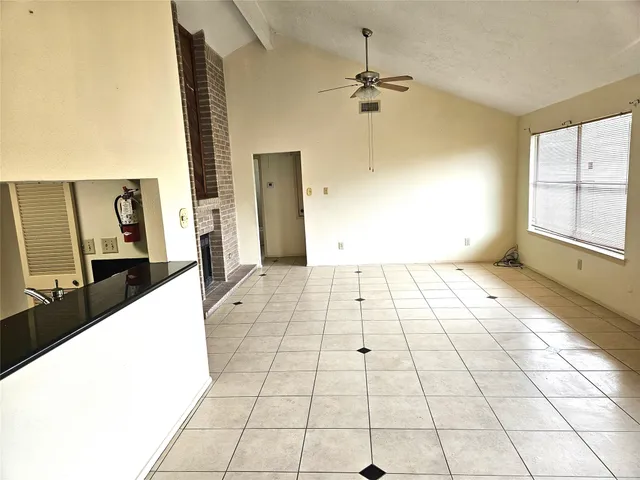 $1,925 | 8215 Summer Quail Drive, Houston, TX 77489