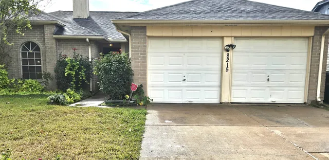 $1,925 | 8215 Summer Quail Drive, Houston, TX 77489