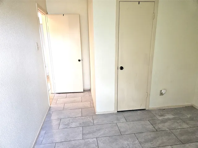 $1,925 | 8215 Summer Quail Drive, Houston, TX 77489