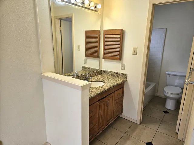 $1,925 | 8215 Summer Quail Drive, Houston, TX 77489