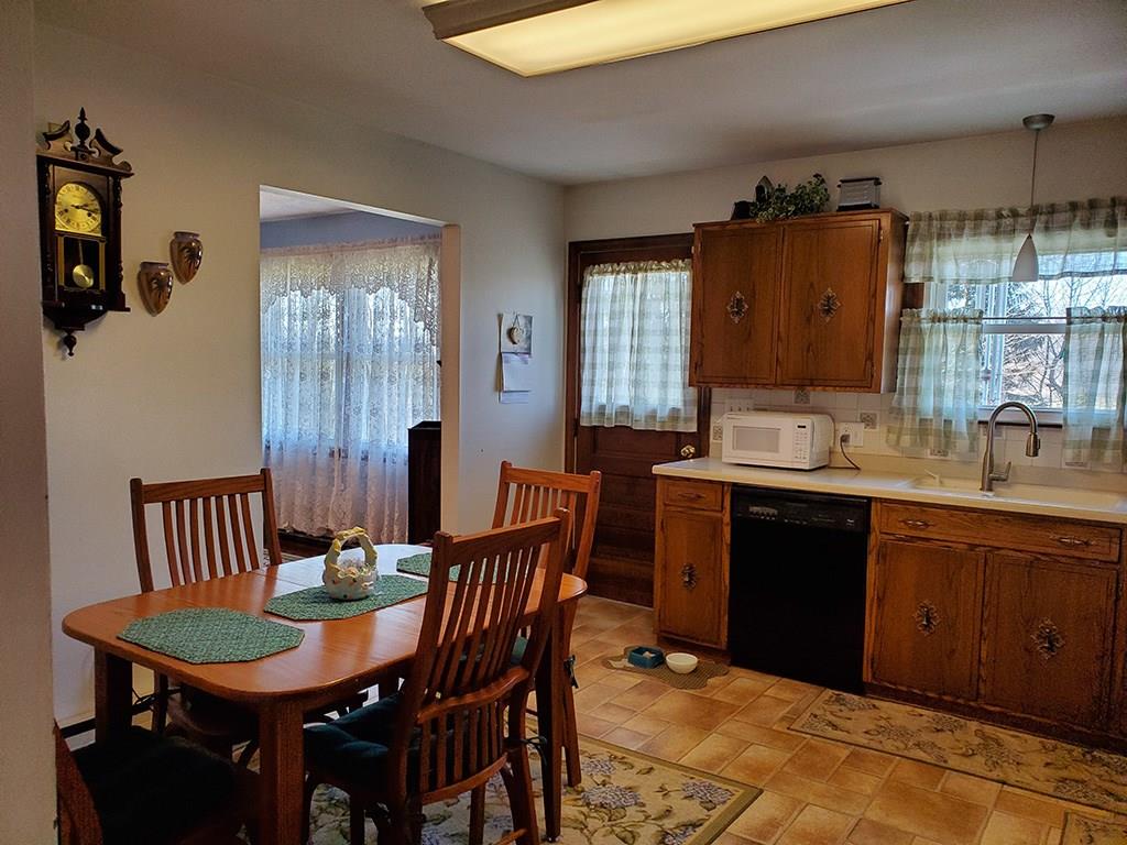175 Spruce Street Indiana, PA 15701 - Photo 6 of 16 Eat In Kitchen