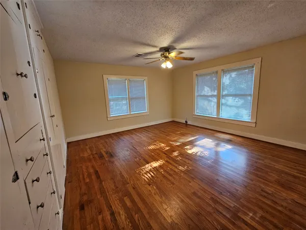 $1,950 | 603 Landrum, League City, TX 77573