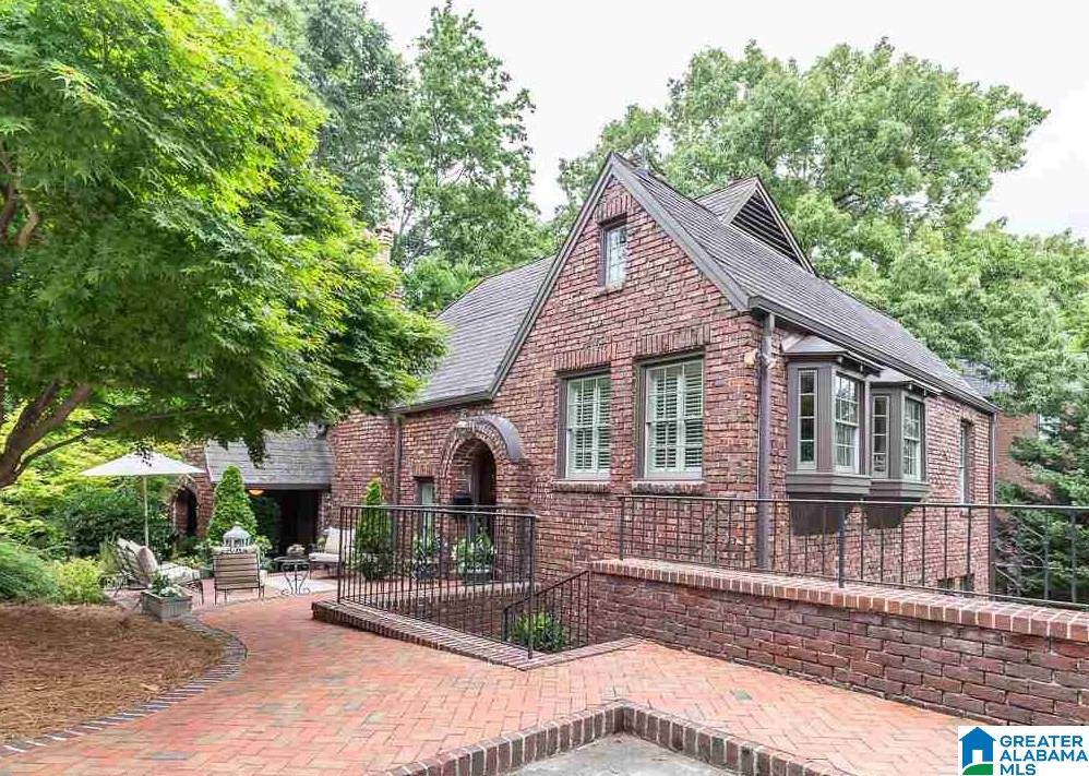 1609 Cahaba Road Birmingham, AL 35213 - Photo 1 of 45