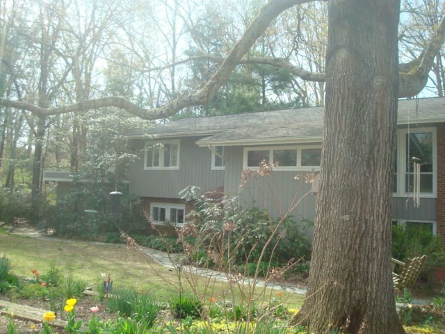 216 Crestview Road Raleigh, NC 27609 - Photo 2 of 6 Photo 2