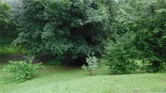 $325,000 | 4882 North Coon Hunter Road, Campbellsburg, IN 47108