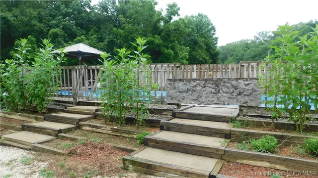 $325,000 | 4882 North Coon Hunter Road, Campbellsburg, IN 47108