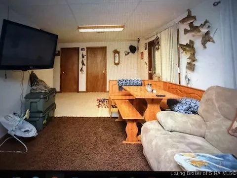 $325,000 | 4882 North Coon Hunter Road, Campbellsburg, IN 47108