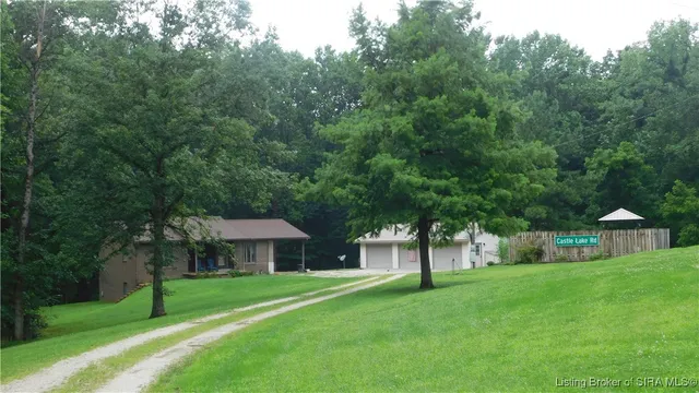 $325,000 | 4882 North Coon Hunter Road, Campbellsburg, IN 47108