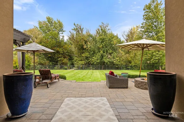 $2,390,000 | 226 East Riversedge Drive, Eagle, ID 83616