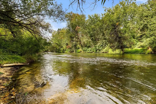 $2,390,000 | 226 East Riversedge Drive, Eagle, ID 83616