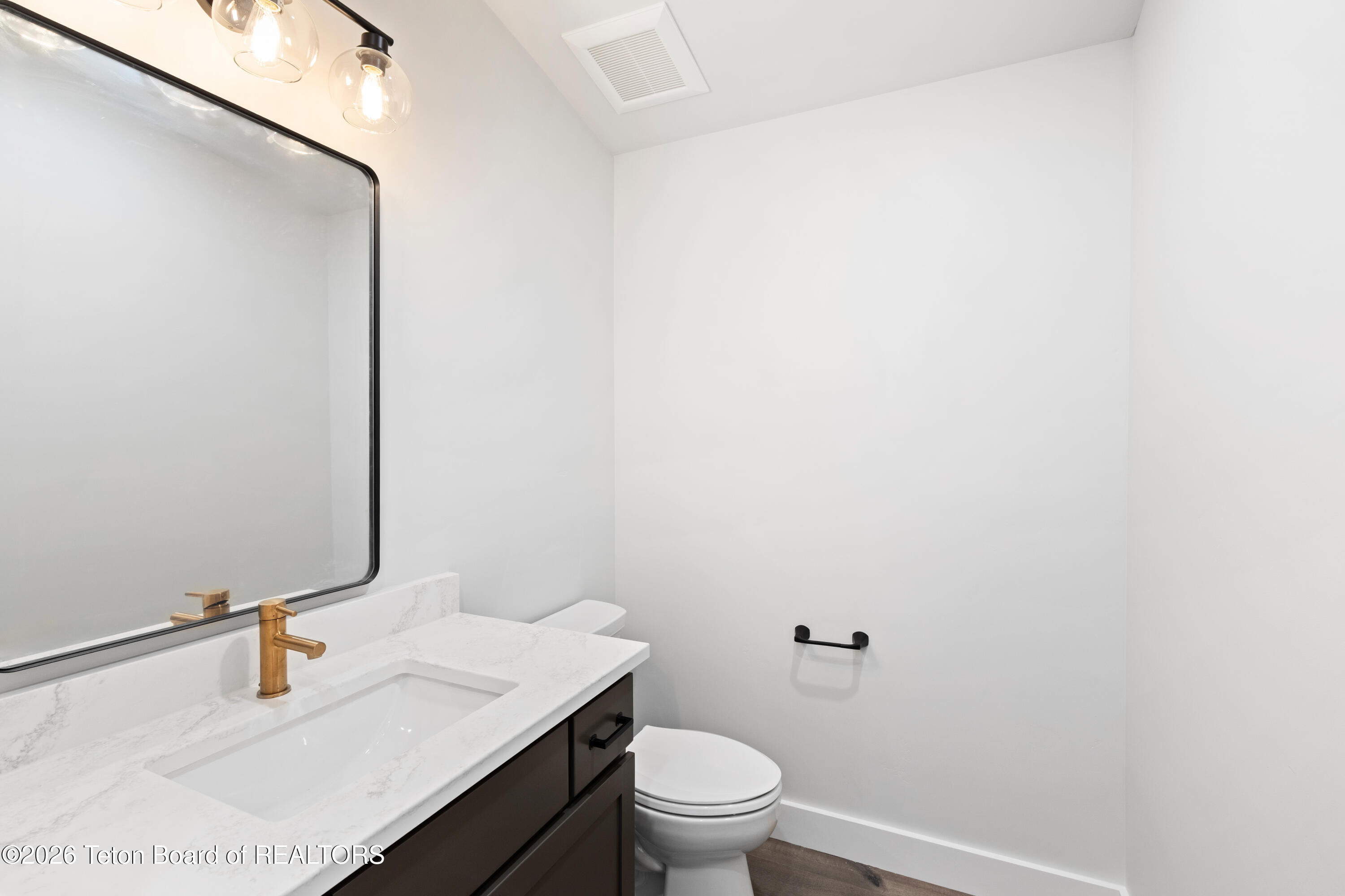 85 Columbine Street Alpine, WY 83128 - Photo 20 of 49 Powder Room Bath