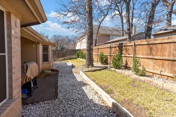 $400,000 | 905 Forest Hollow Drive, Hurst, TX 76053