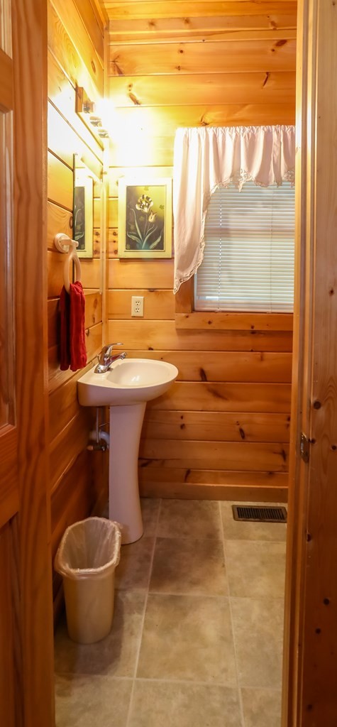 3320 Robeson Road Sevierville, TN 37862 - Photo 7 of 45