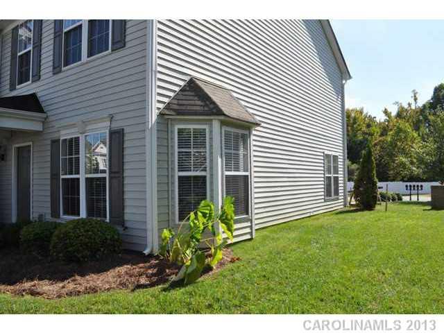 5036 Prosperity Ridge Road, Unit 5036 Charlotte, NC 28269 - Photo 2 of 16 Gallery Image 2