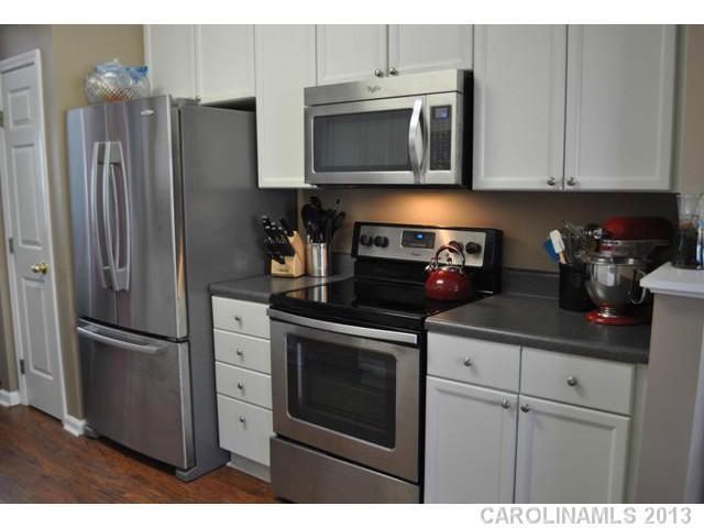 5036 Prosperity Ridge Road, Unit 5036 Charlotte, NC 28269 - Photo 5 of 16 Gallery Image 5
