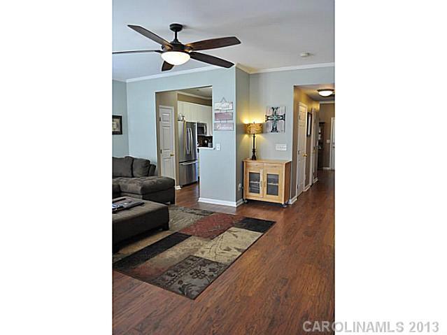 5036 Prosperity Ridge Road, Unit 5036 Charlotte, NC 28269 - Photo 6 of 16 Gallery Image 6