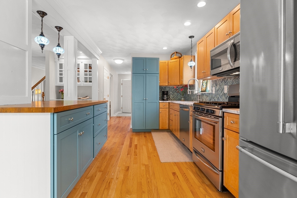 10 Riverview Way, Unit A Gloucester, MA 01930 - Photo 7 of 27