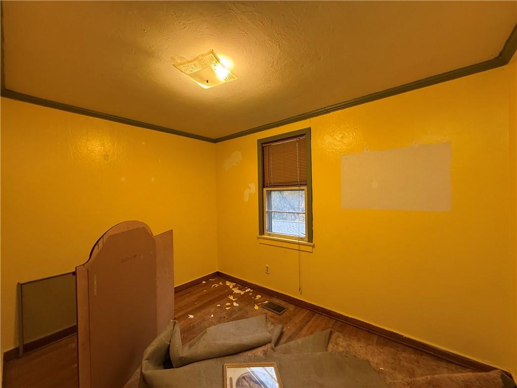 1006-1008 Olive Avenue Natrona Heights, PA 15065 - Photo 18 of 26 a bathroom with a sink and a mirror
