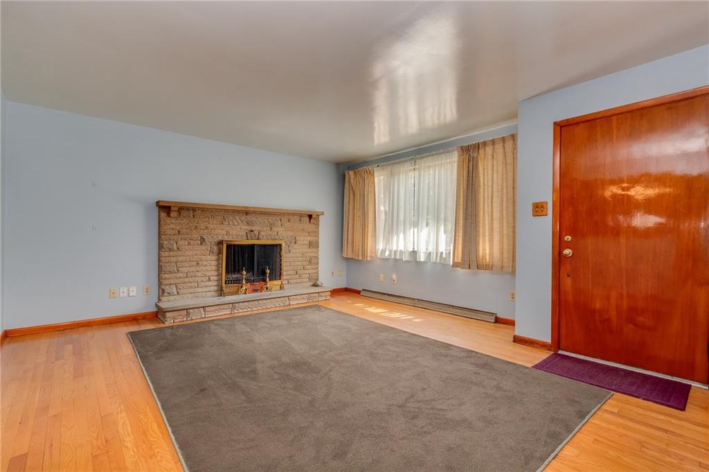 451 Holt Road Aliquippa, PA 15001 - Photo 2 of 13 Gallery Image 2