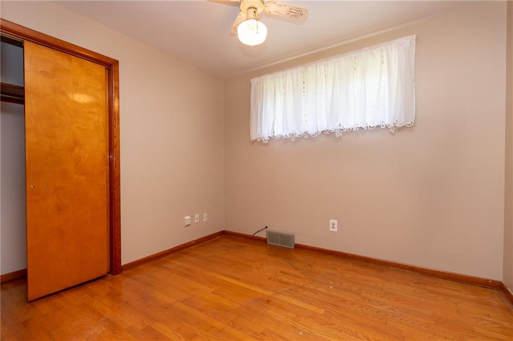 451 Holt Road Aliquippa, PA 15001 - Photo 5 of 13 Gallery Image 5