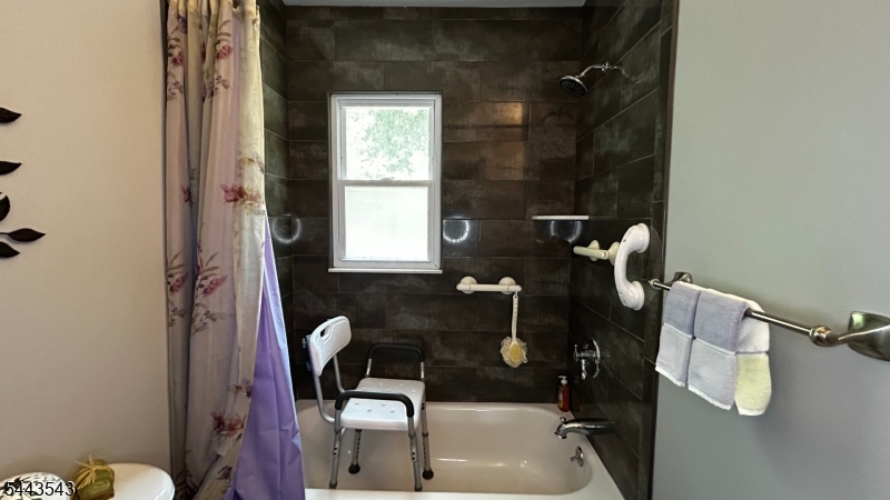 62 Andover Drive Wayne, NJ 07470 - Photo 29 of 34