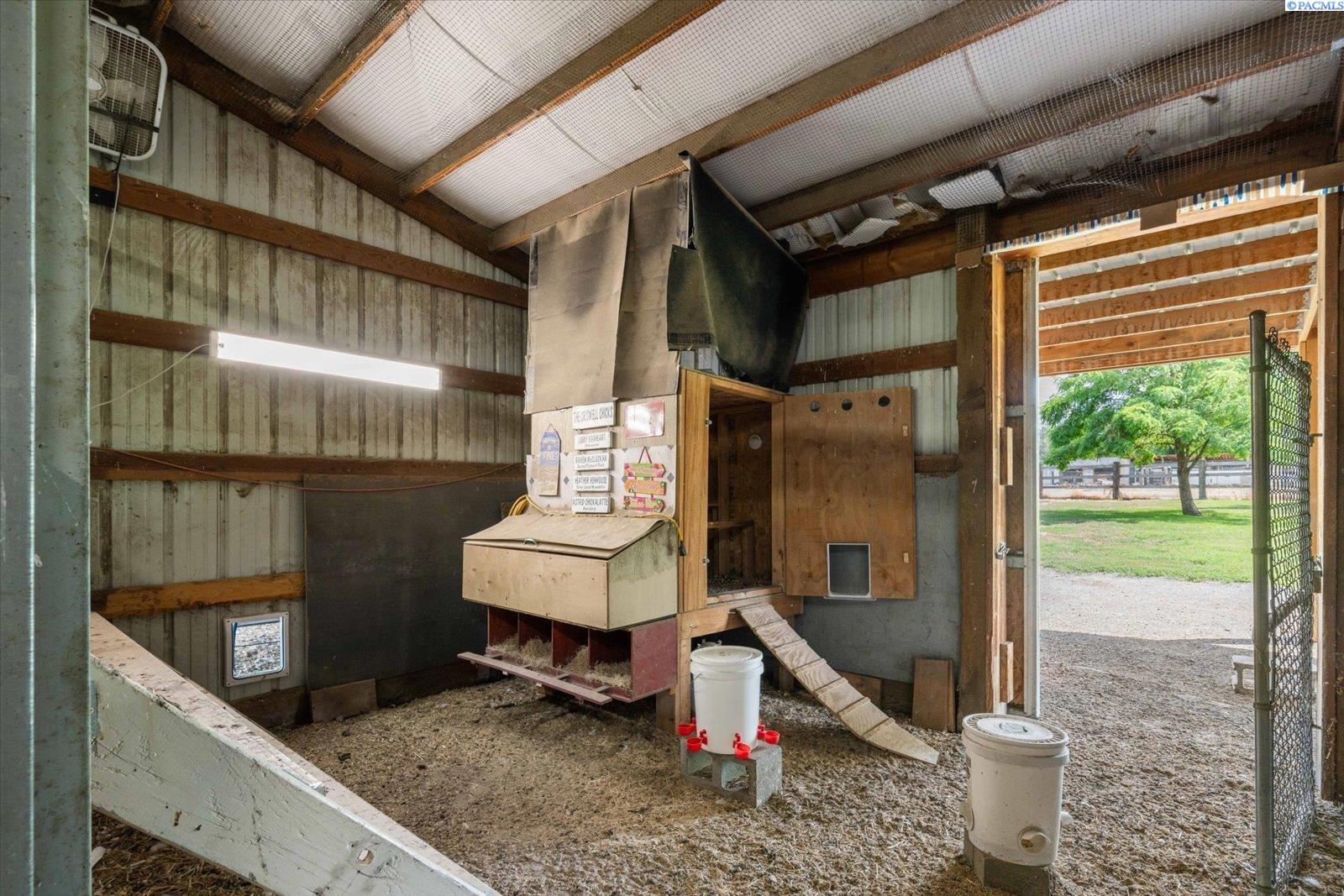 213505 East Cochran Road Kennewick, WA 99337 - Photo 15 of 50 Gallery Image 15