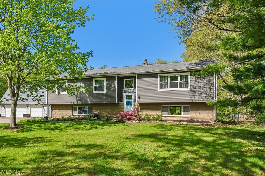 1570 North County Line Road Geneva, OH 44041 - Photo 2 of 39