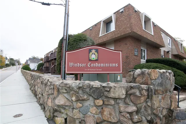 $200,000 | 25 School Street, Unit 4, Westerly, RI 02891