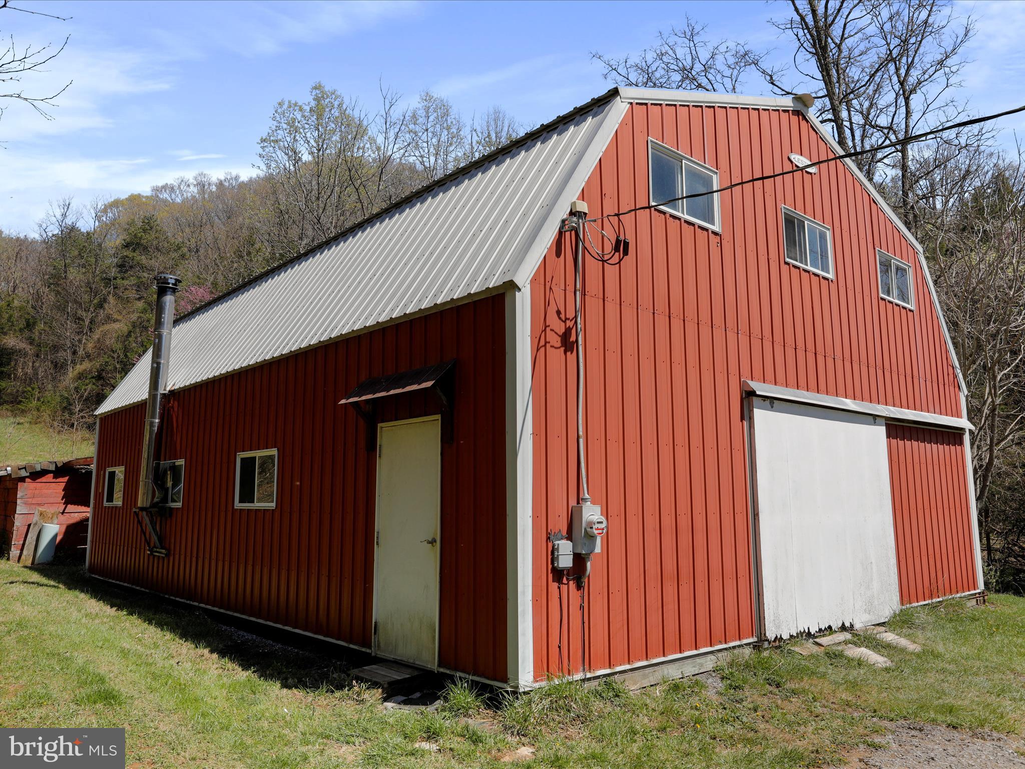 1639 Sugar Hill Road Maurertown, VA 22644 - Photo 38 of 57 Pole Barn w/ possible living space (loft area)