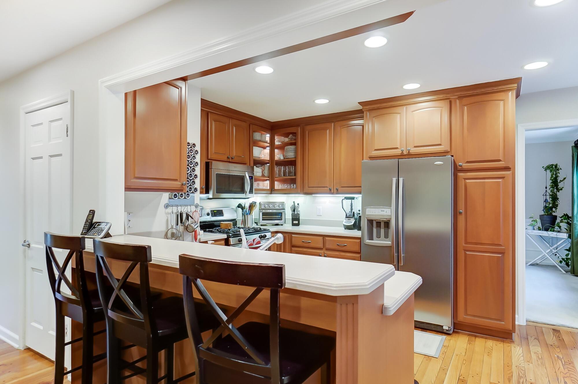 1200 Windham Road Columbus, OH 43220 - Photo 22 of 84 019