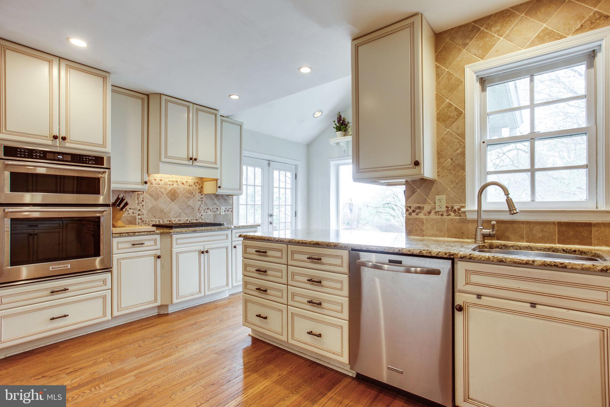 3329 Edgewood Road Kensington, MD 20895 - Photo 23 of 68 Chef Inspired Kitchen