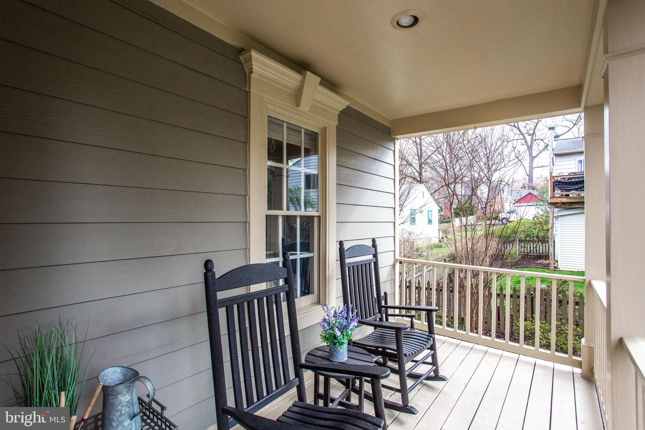 Charming  Front Porch!