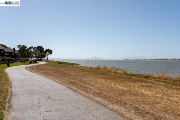 $1,995,000 | 2857 Sea View Parkway, Alameda, CA 94502