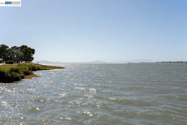 $1,995,000 | 2857 Sea View Parkway, Alameda, CA 94502