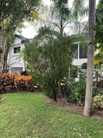 $550,000 | 233 Northeast 212th Terrace, Miami, FL 33179