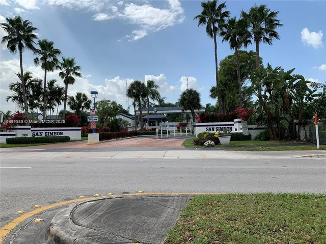 $550,000 | 233 Northeast 212th Terrace, Miami, FL 33179