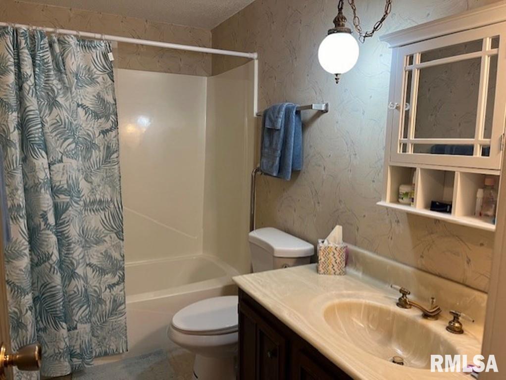 1360 Kimberly Ridge Road, Unit 214 Bettendorf, IA 52722 - Photo 18 of 23 Gallery Image 18