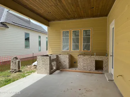 $550,000 | 502 Broyles Lane, Youngsville, LA 70592