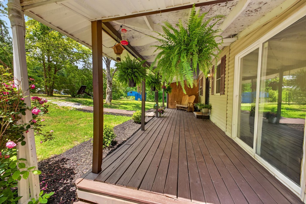 4976 Ridgetop Road Hampshire, TN 38461 - Photo 17 of 29 Gallery Image 17