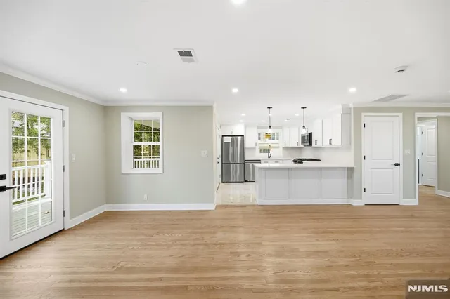 $1,088,000 | 30 West Lawn Road, Livingston, NJ 07039