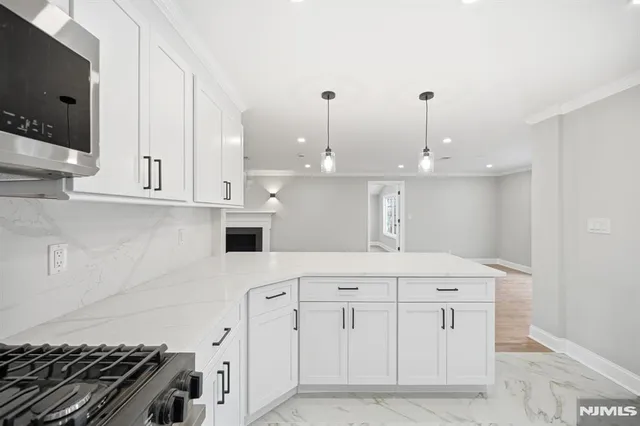 $1,088,000 | 30 West Lawn Road, Livingston, NJ 07039