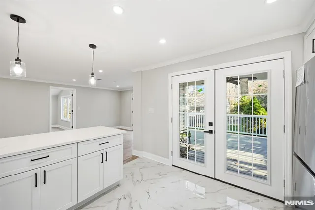 $1,088,000 | 30 West Lawn Road, Livingston, NJ 07039